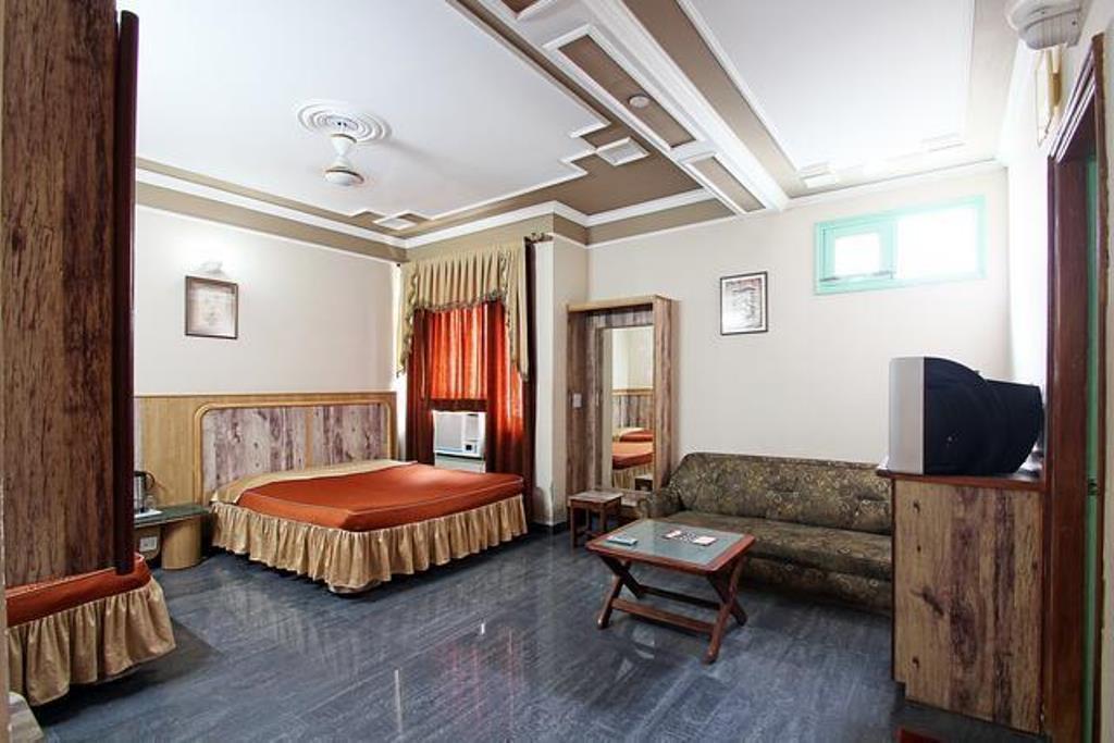 Hotel Chirag International Katra  Exterior photo